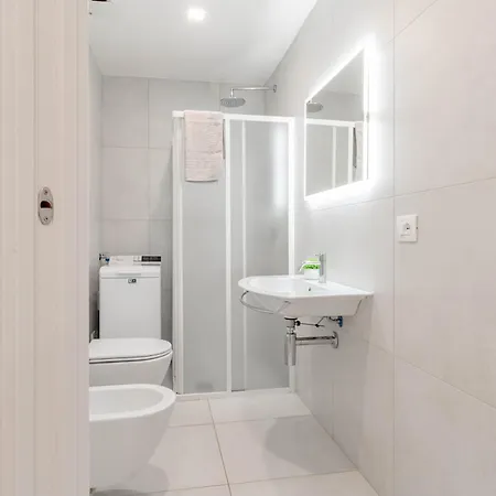 H11 Luxury 3b - Porto - Piscina - Jacuzzi Apartman *